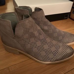 Dolce Vita Tommi Booties